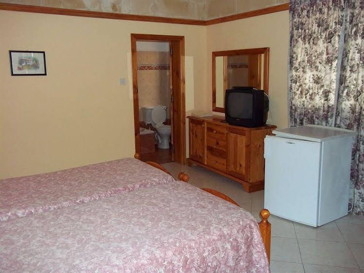 San Antonio Guest House1