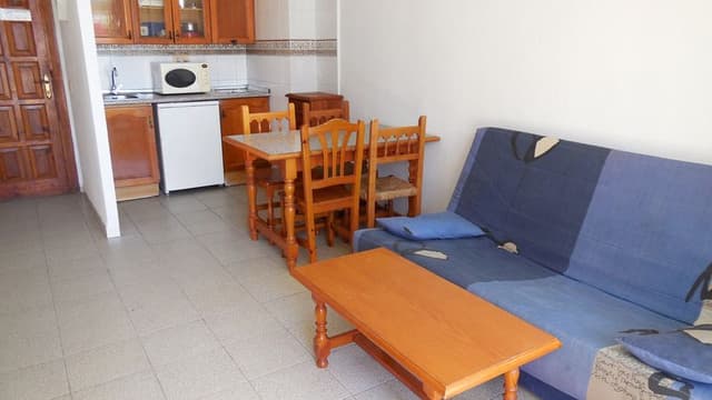 APARTMENT CAPACITY 4 ONE BEDROOM