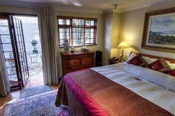 The Oasis Boutique Hotel0