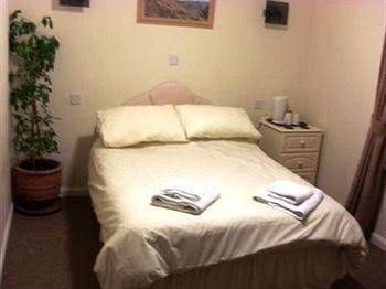 The Canards Hotel1