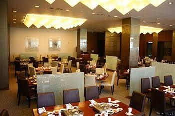 Phoenix Park Resort Hotel3