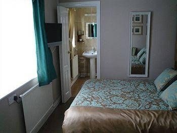 โรสดีน กสท์เฮาส์ (Rosedene Guesthouse)2