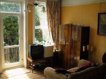 Eve's B&B2