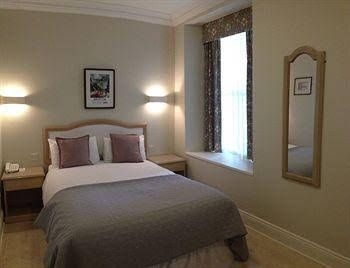 Victoria Square Hotel2
