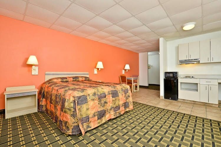 Americas Best Value Inn & Suites-Louisville / Airport2