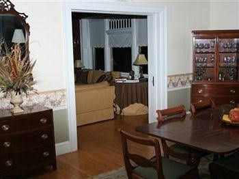The Glens Falls Inn0