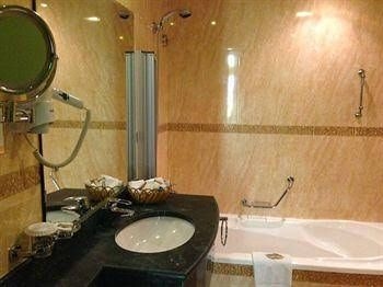 AG Hotel0