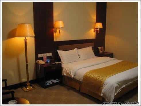 Heze Peace Hotel