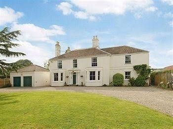 Yew Tree House3