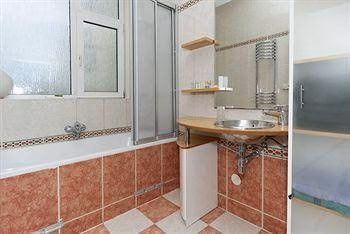 Presidents Choice Apartment4