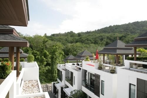 บาย เดอะ เลค วิลลา (By The Lake Villas)1