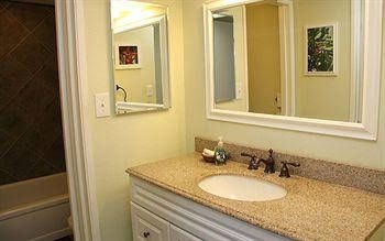 Molokai Vacation Properties - Molokai Shores0