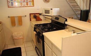 Molokai Vacation Properties - Molokai Shores3
