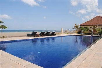 Lombok Beach Villa0