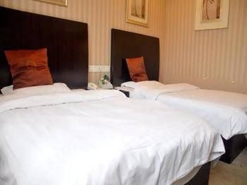Milan Fashion Holiday Hotel - Wuhu0