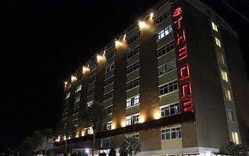 โรงแรมเดอะวัน สุราษฎร์ (The One Hotel Surat)3