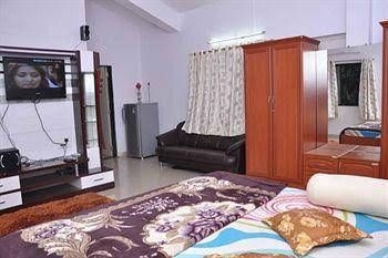 Hotel Girija Resort4