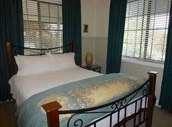 A Room with a View Bed & Breakfast2