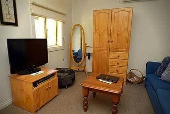 เรียสลิง เทรล แอนด์ แคลร์ แวลเลย์ คอตเทจ (Riesling Trail and Clare Valley Cottages)3