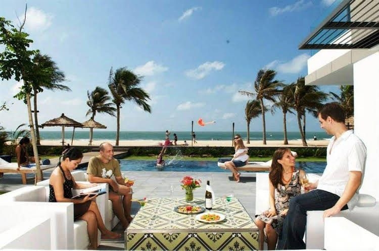Sanctuary Resort Community2