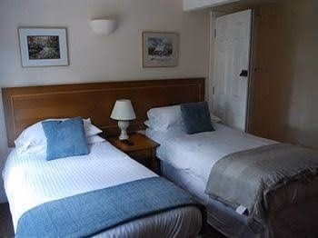 Derby Inn0