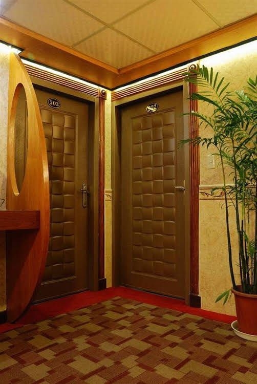 Lotus Hotel2