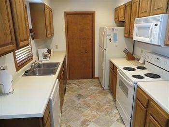 Slopeside Condominiums by Crested Butte Lodging1