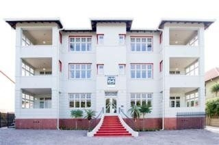 64 on Gordon Hotel0