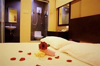 Izumi Hotel Balakong1