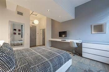โรงแรมฮอลแลนด์ บาย ซิมพลิสซิมโม (Holland Hotel By Simplissimmo)1