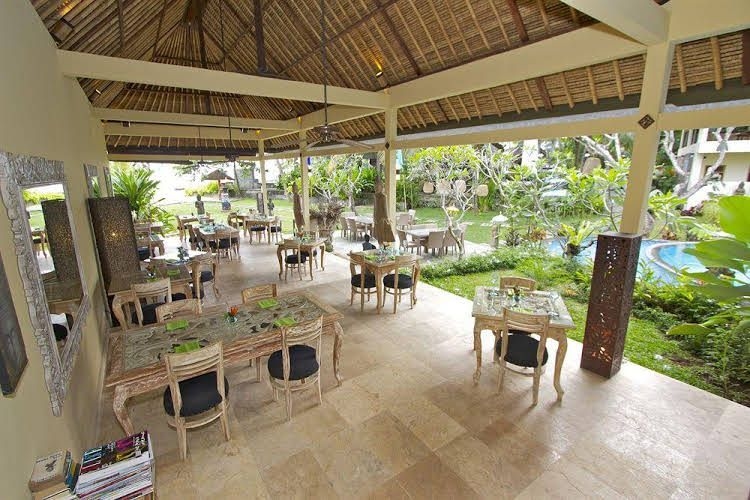 Bayshore Villas Candi Dasa1
