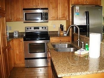 Beachside Colony Resort3