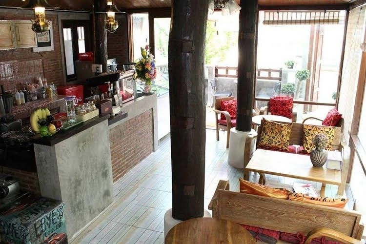 PJ House2