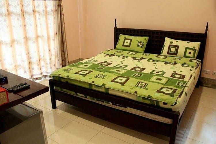 PJ House0