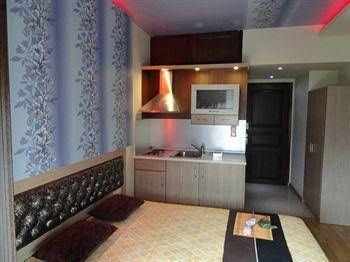 Captain's Beach Apartments2