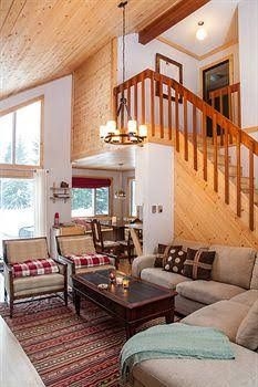 Smokey Cedars Lodge3