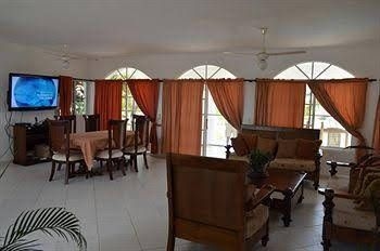 Lomas Mirona Villa2