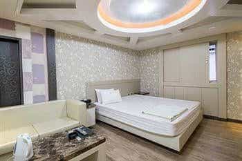 2 Days and 1 Night Hotel 2 Days and 1 Night Hotel