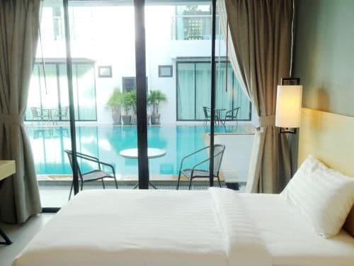 Standard Double Room with Pool access