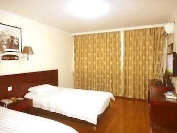Haoge Inn Stone Road0