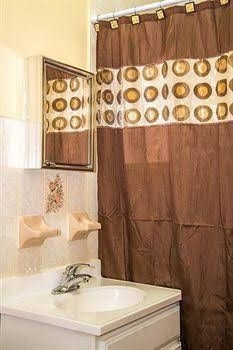 Gabbs Apartment4