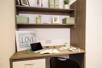 Edinburgh Room Rentals - The Haymarket0