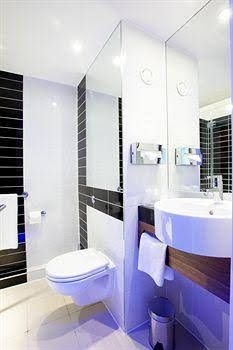 โรงแรมฮอลิเดย์ อินน์ เอ็กซ์เพรส ลอนดอน - เอ็กเซล บาย ไอเอชจี (Holiday Inn Express London - ExCel By IHG)2