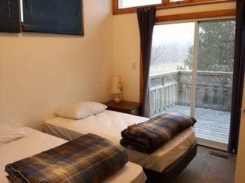 4 Bed Cottage Unit 61 - Blue Mountain Ontario1