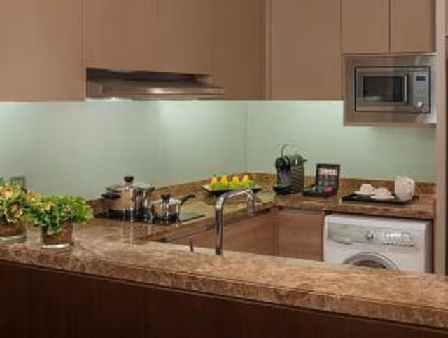 DOUBLE EXECUTIVE ONE BEDROOM