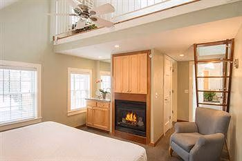 8 Dyer Hotel0