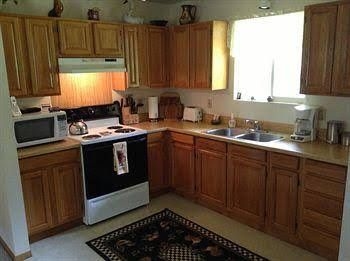 Cymbidium Cottage3