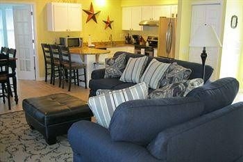 Vacation Rentals by Island Real Estate0