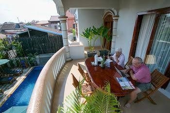 Friendly Angkor Boutique4