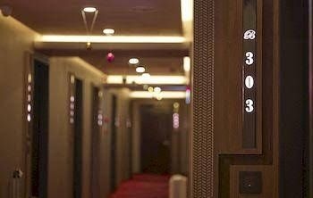 โฮเทล บีสเตย์ - เซลฟ์ เช็ค อิน (Hotel Bstay - Self Check In)2
